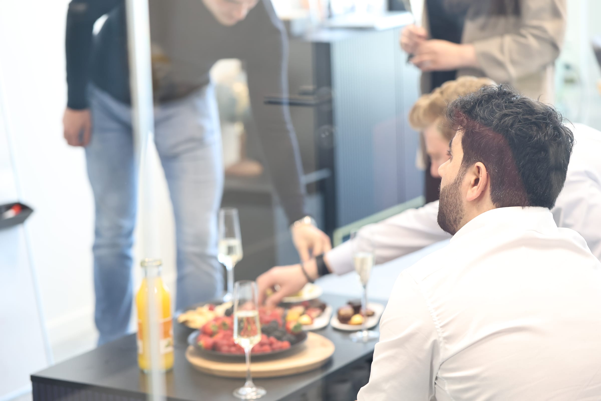 Borrel op het kantoor van IXTE